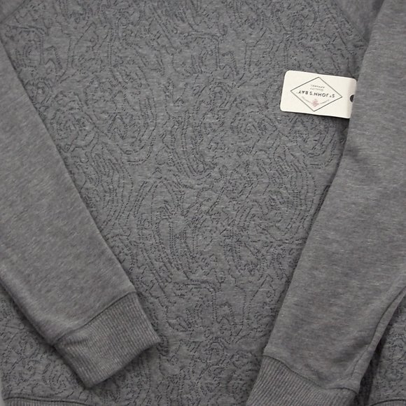 St. John's Bay Heather Grey Sweatshirt - Picture 5 of 9